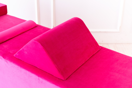 Изображение - Подушка под колени розовая
